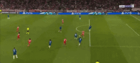 由拜仁主场, ue, 奥利塞禁区