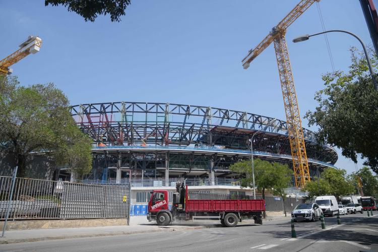 名观众, 在这第一阶 名观众, 在这第一阶